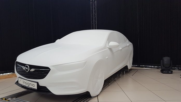 ref-vollbeklebung-insignia-weissMatt-01